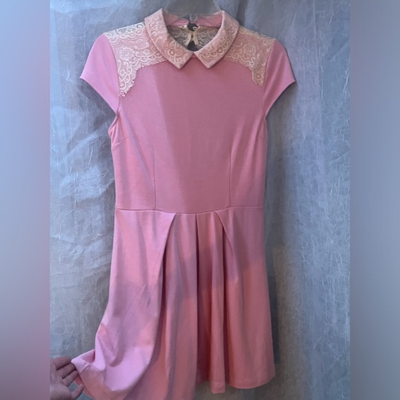 Pink Lace Open-Back A-line Dress - Picture 6 of 14